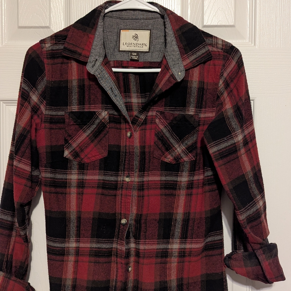 Legendary Whitetails Women'sBlack and Red Plaid Shirt